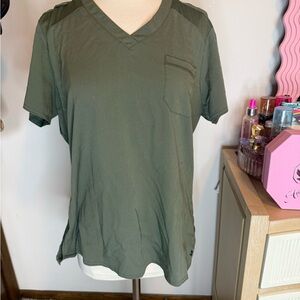 Med Couture Dark Green V-Neck Short Sleeve Scrub Top